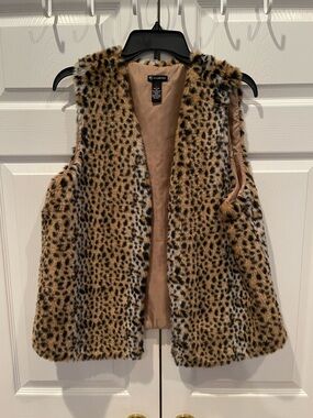 Leopard Print Faux Fur Vest — Size L